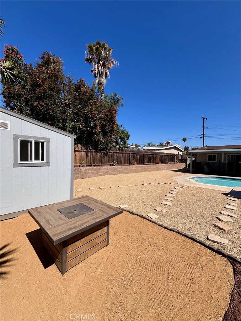 4213 Lonnie Street