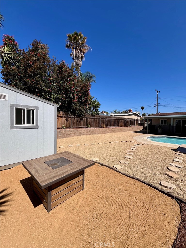 4213 Lonnie Street