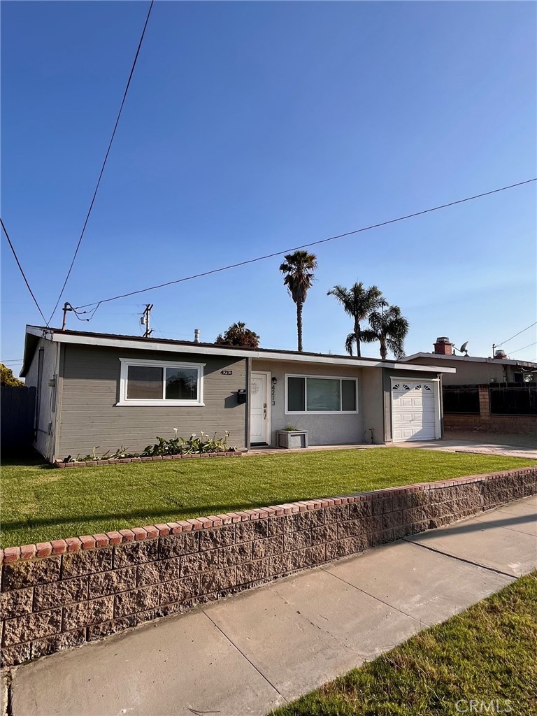 4213 Lonnie Street