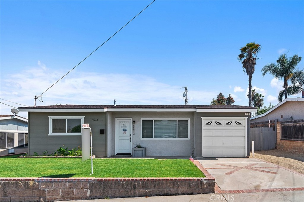 4213 Lonnie Street