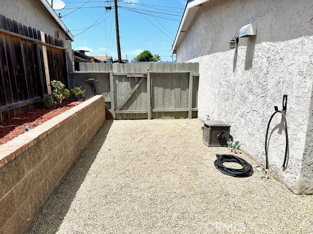 4213 Lonnie Street