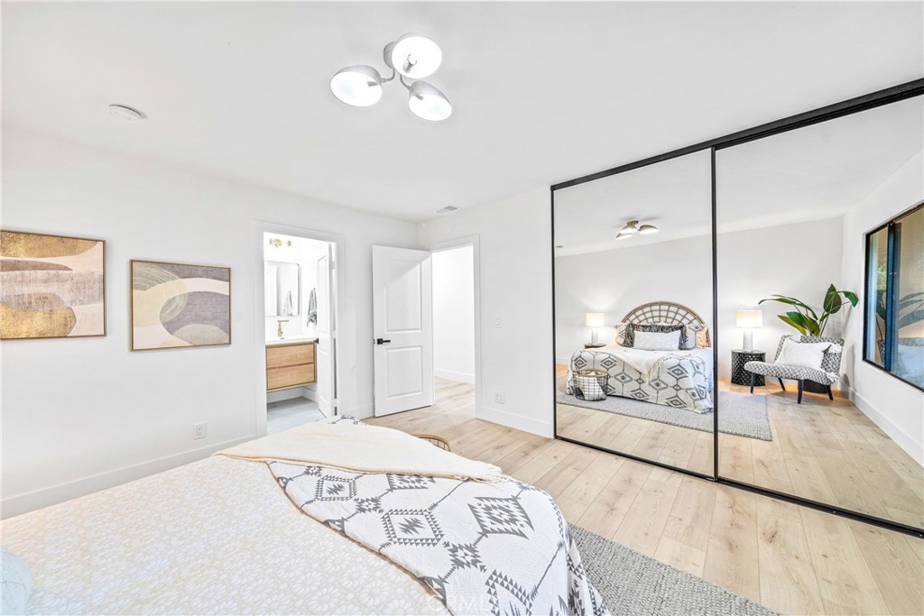 23552 Los Grandes Street