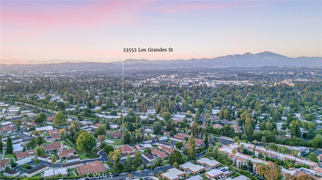 23552 Los Grandes Street