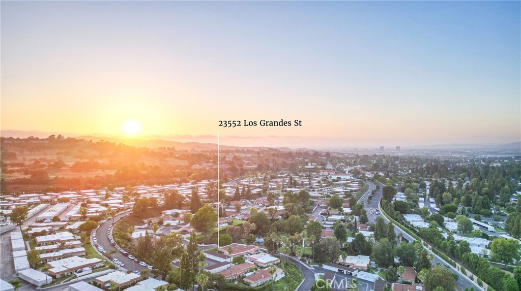 23552 Los Grandes Street