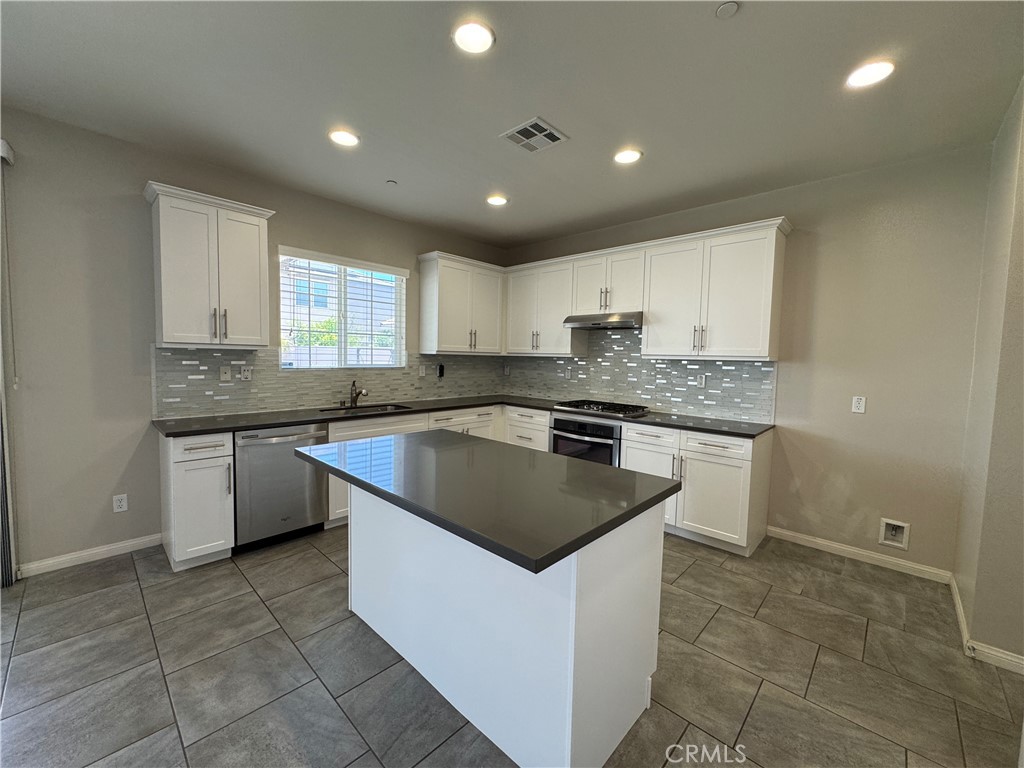 3469 Presidio Lane