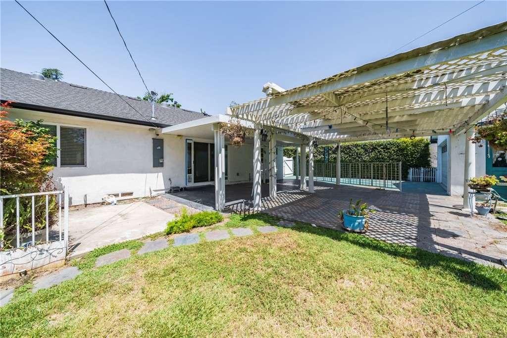3371 Broadmoor Boulevard