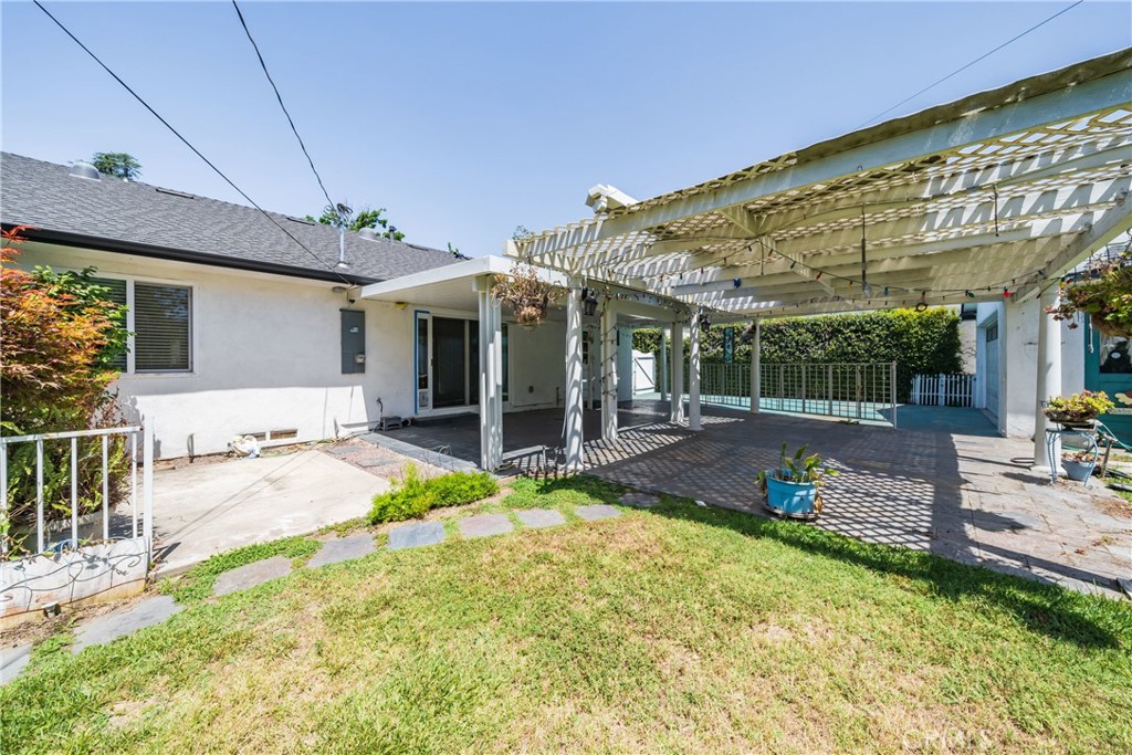 3371 Broadmoor Boulevard