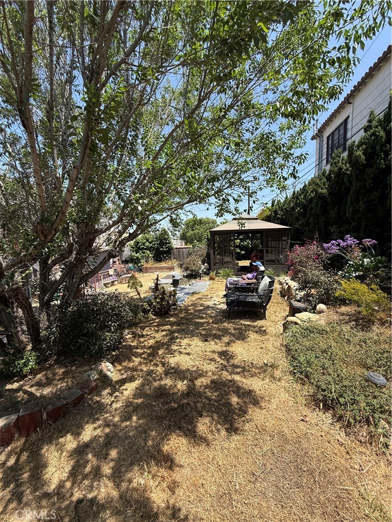 1574 S Curson Avenue