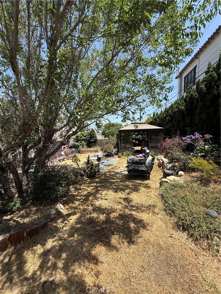 1574 S Curson Avenue