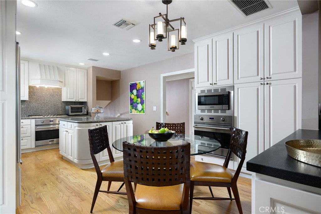 9642 James Circle