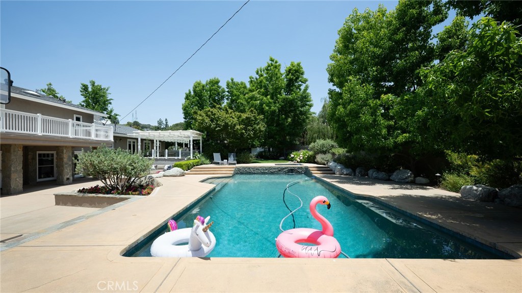 9642 James Circle