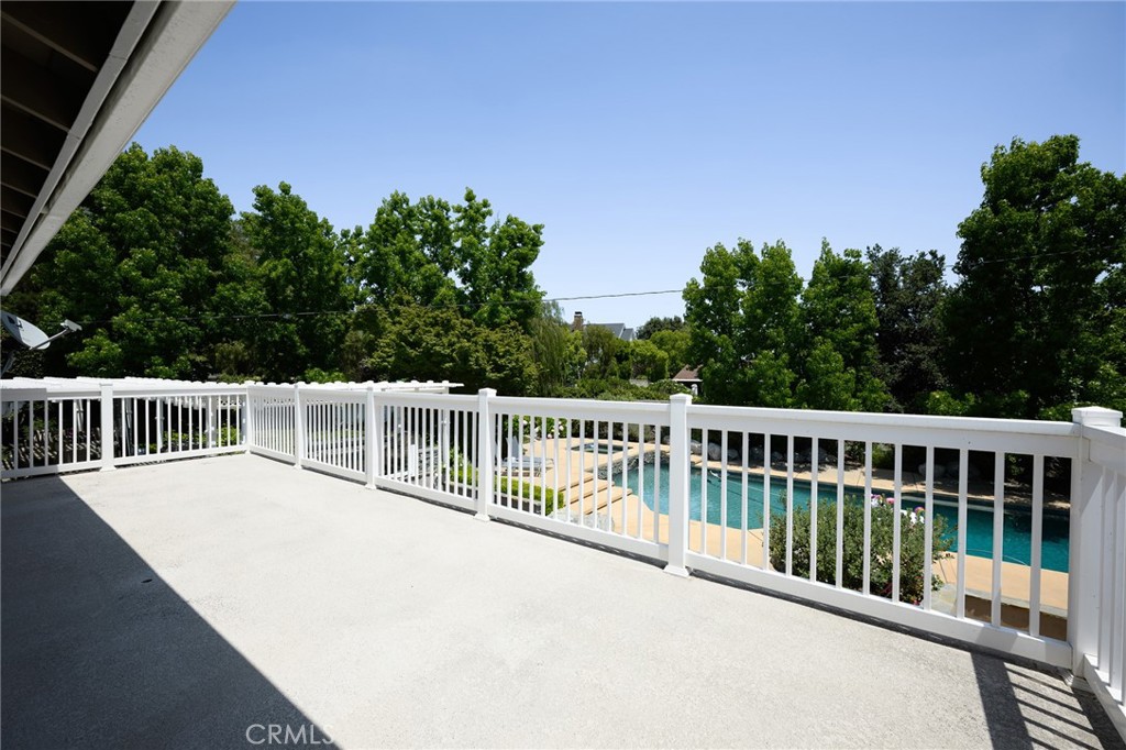 9642 James Circle