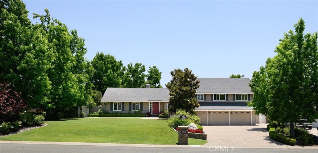 9642 James Circle