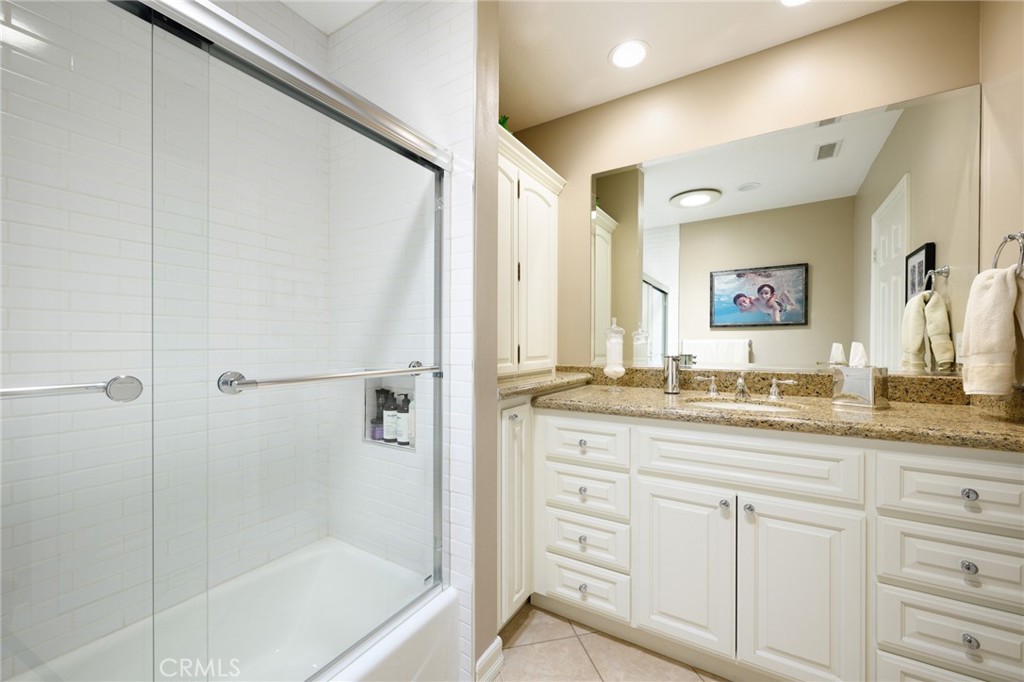 9642 James Circle