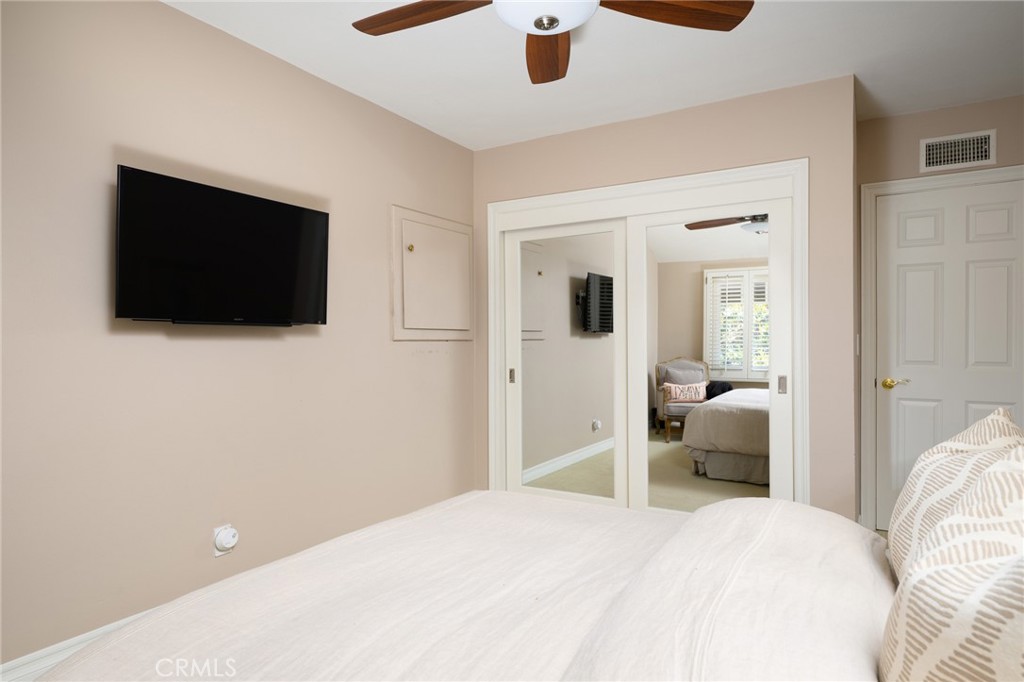 9642 James Circle