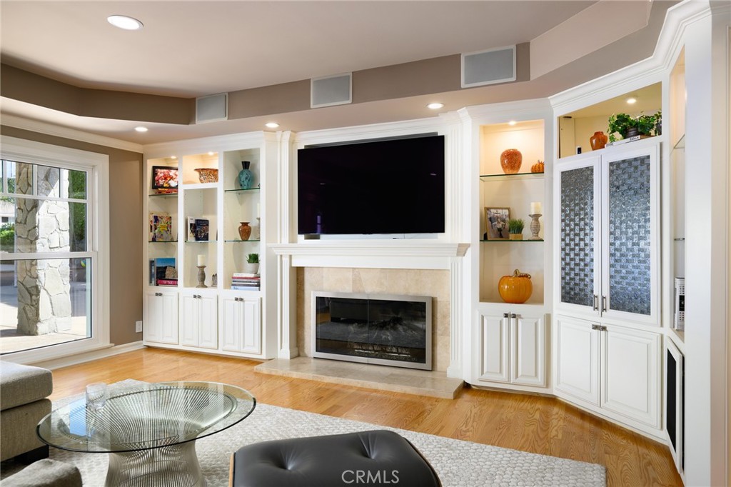 9642 James Circle