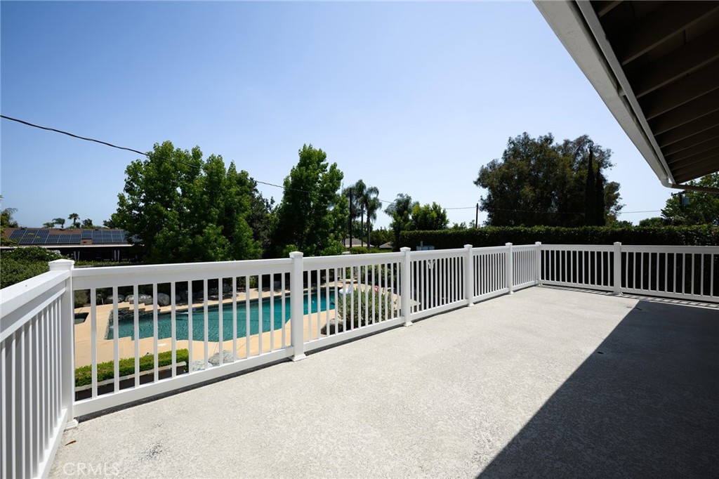 9642 James Circle