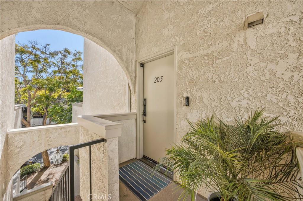 5101 Tortuga Drive 205