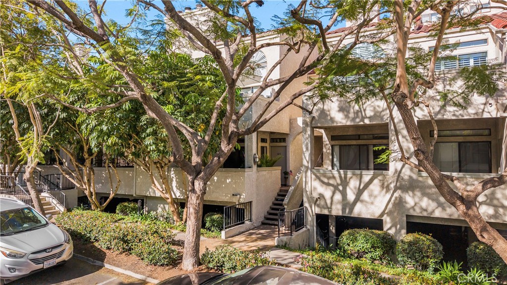 5101 Tortuga Drive 205