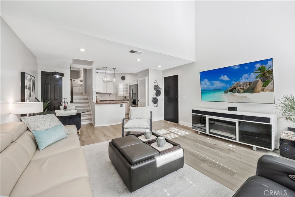 5101 Tortuga Drive 205