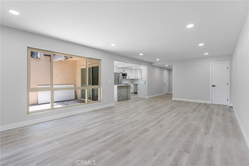3008 Club House Circle