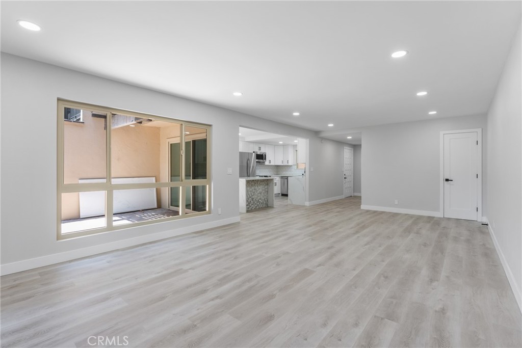 3008 Club House Circle