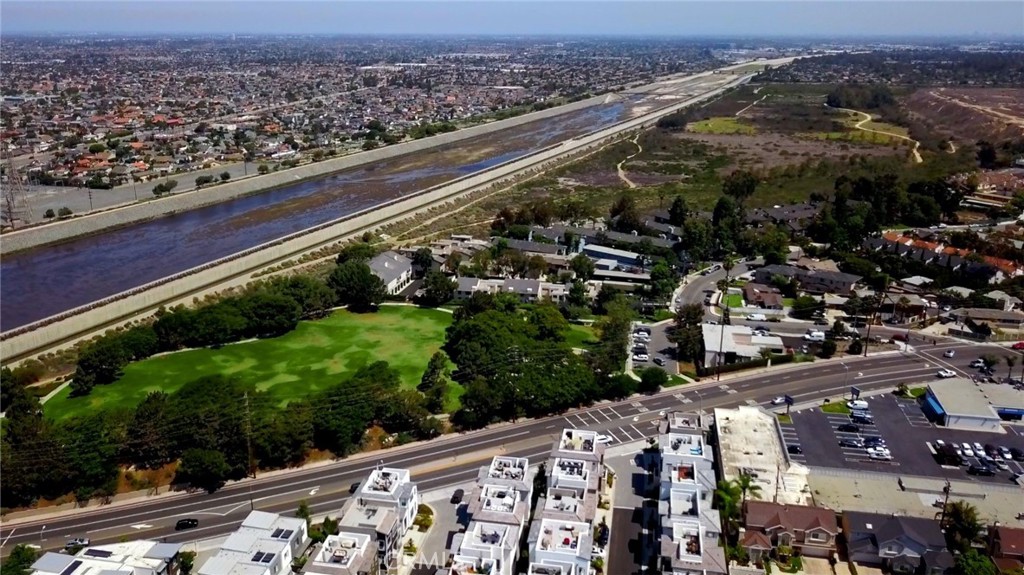 3008 Club House Circle