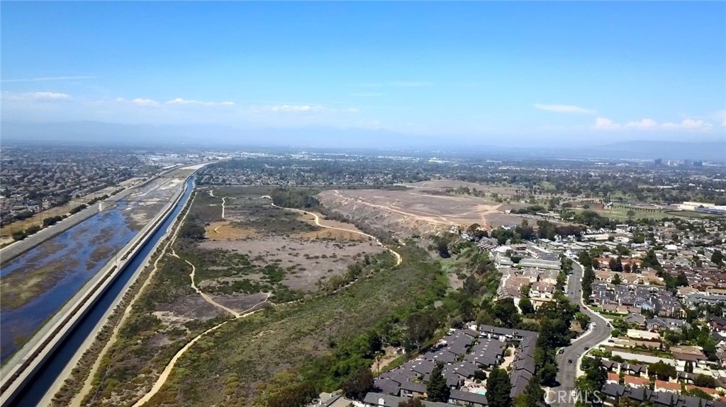 3008 Club House Circle