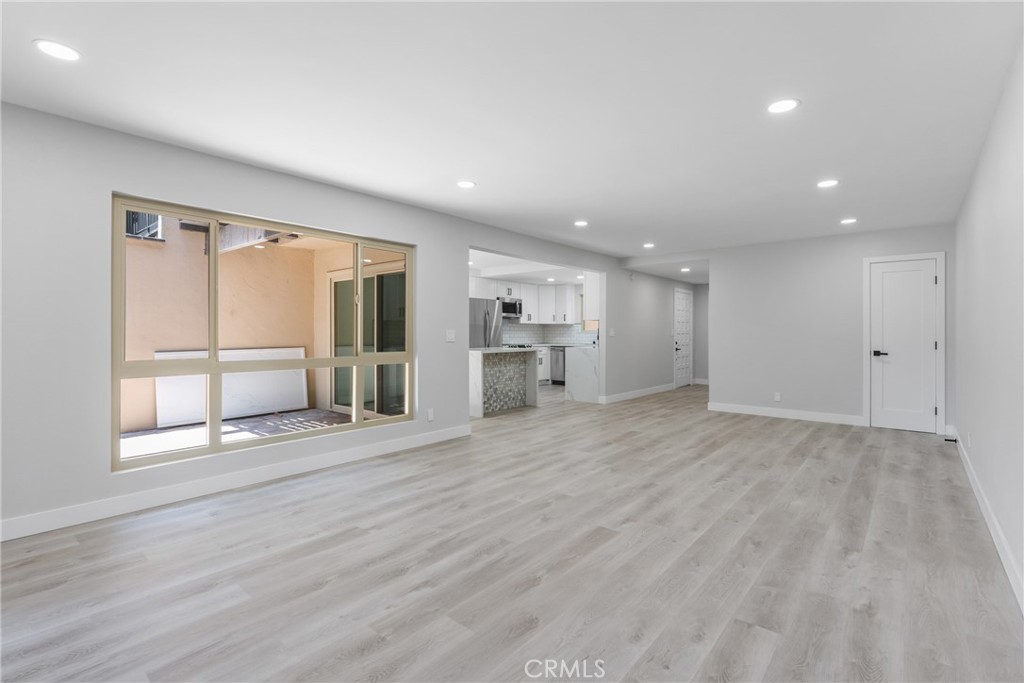 3008 Club House Circle