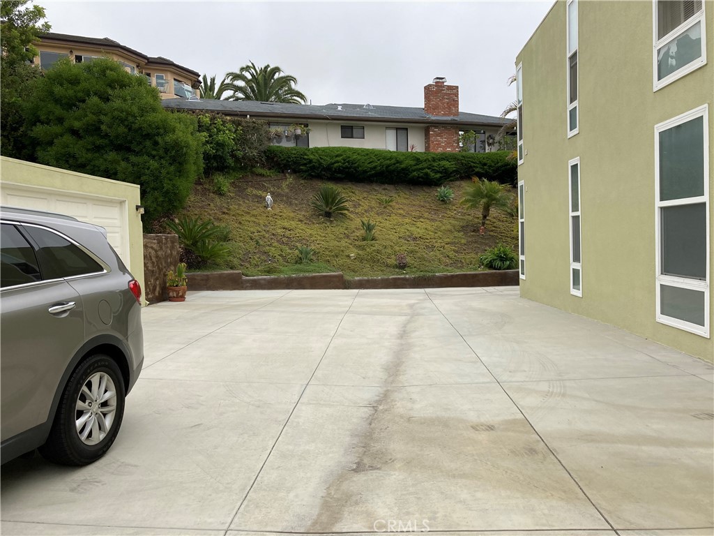 201 S La Esperanza R1