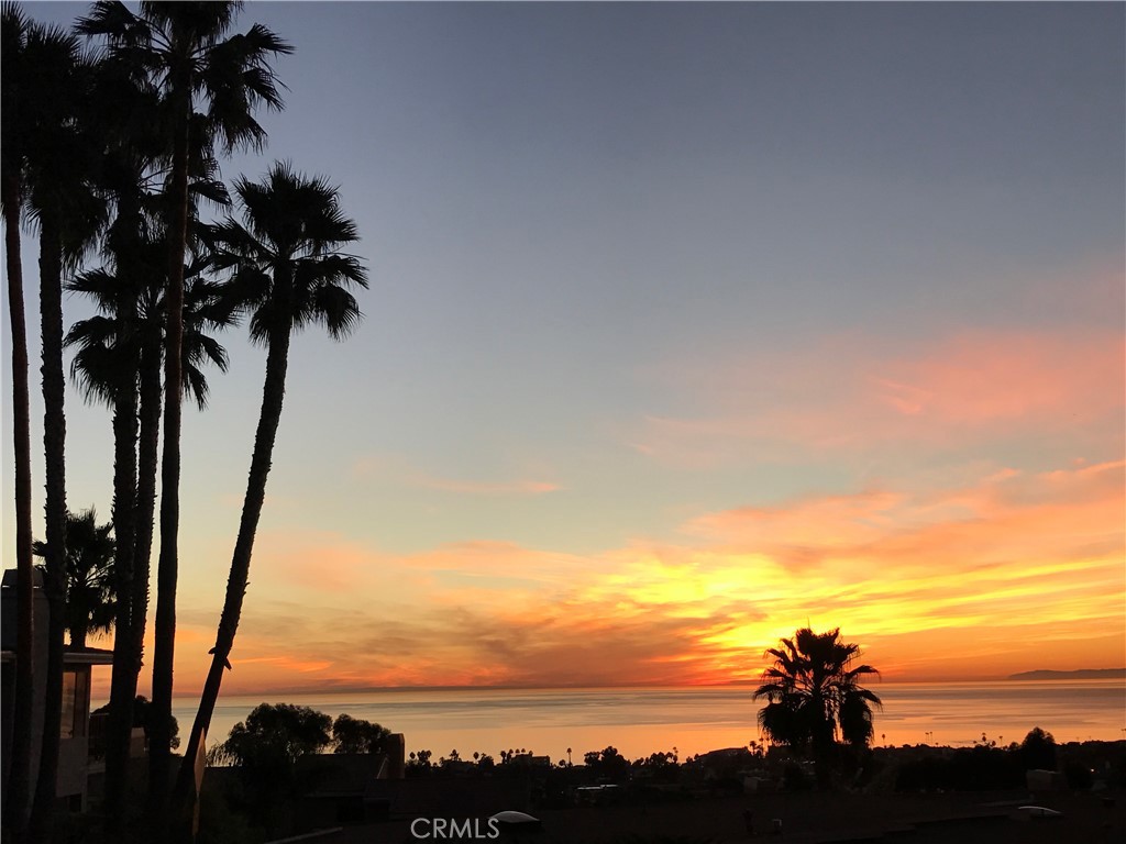 201 S La Esperanza R1