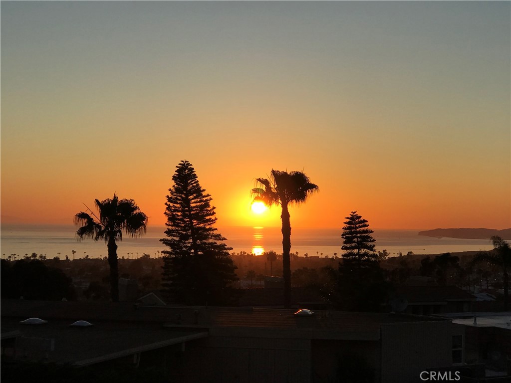 201 S La Esperanza R1