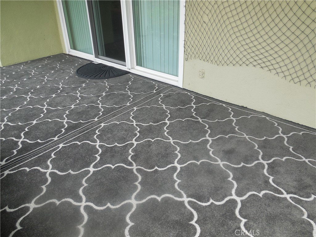 201 S La Esperanza R1