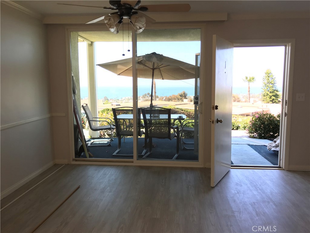 201 S La Esperanza R1