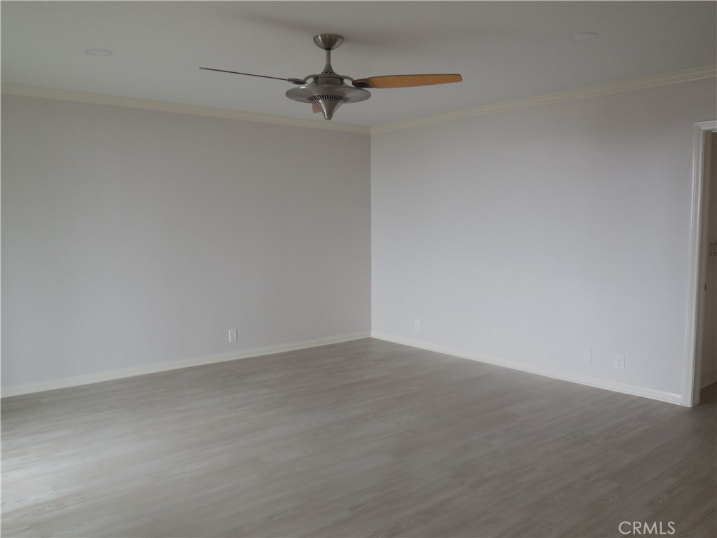 201 S La Esperanza R1