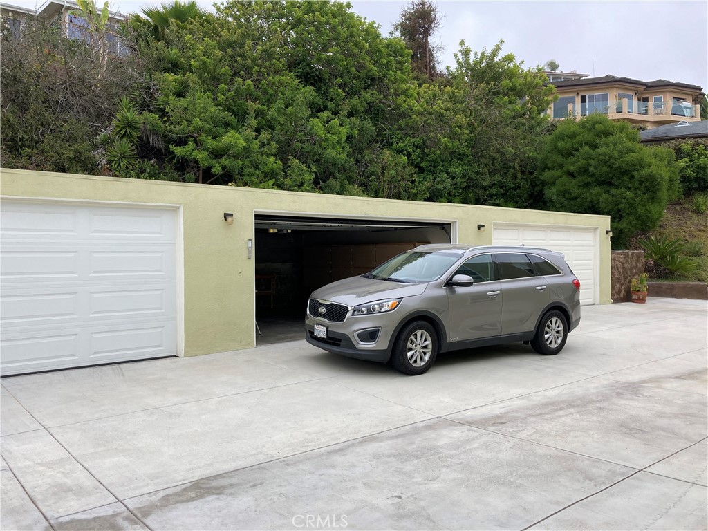 201 S La Esperanza R1