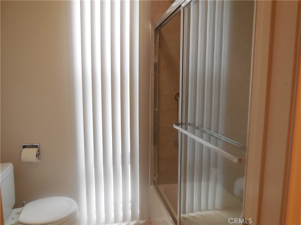 201 S La Esperanza R1