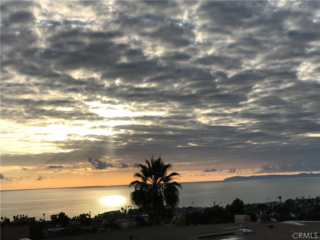 201 S La Esperanza R1