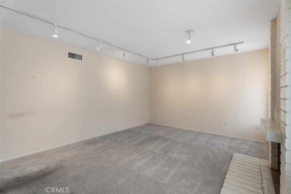 6814 Southampton Drive