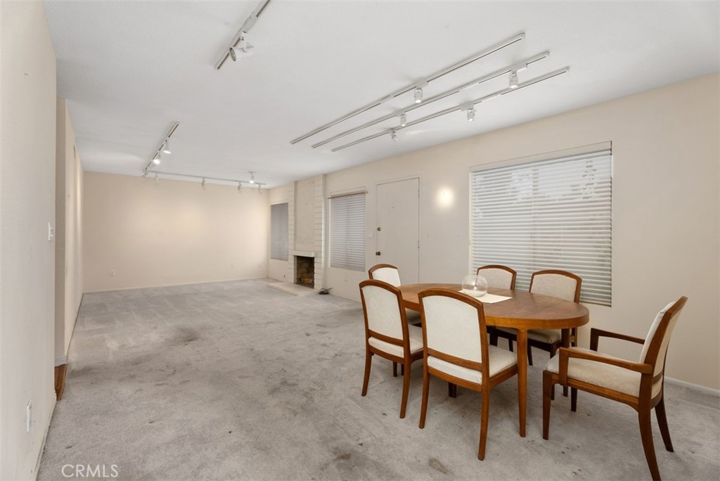 6814 Southampton Drive