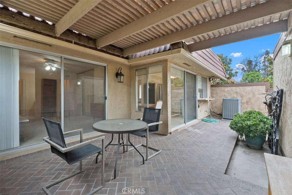 6814 Southampton Drive