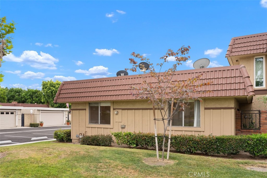 6814 Southampton Drive