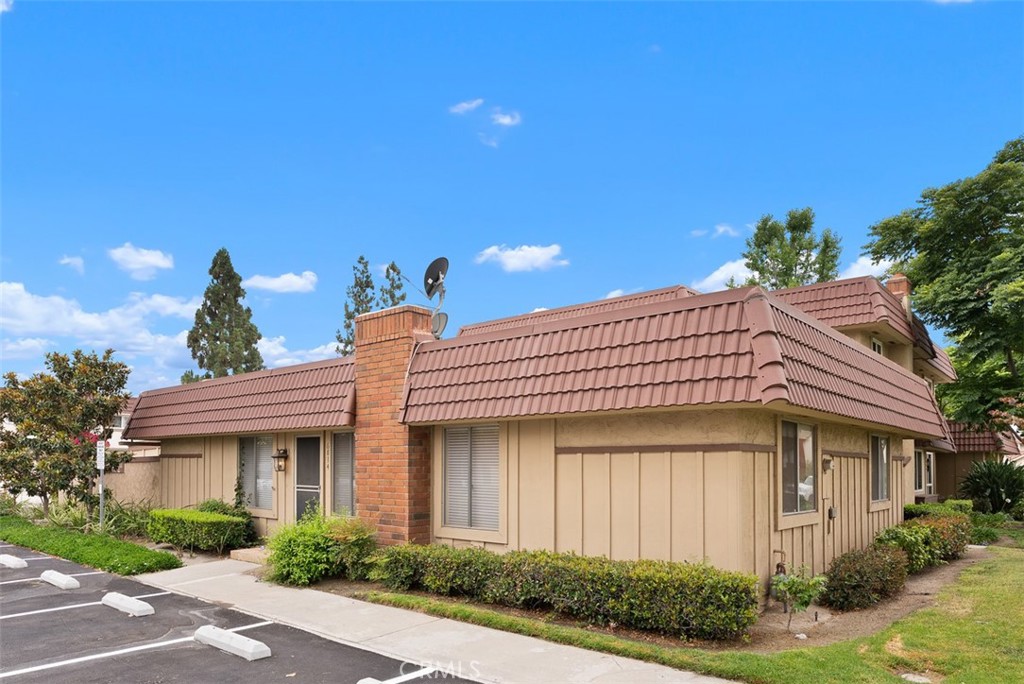 6814 Southampton Drive