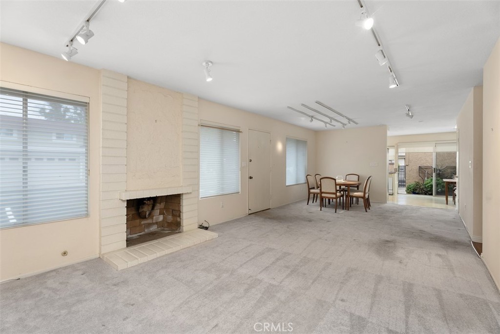 6814 Southampton Drive