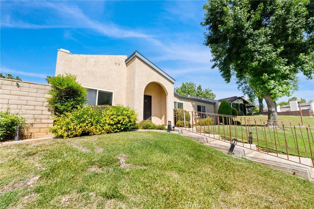1024 Ardmore Circle