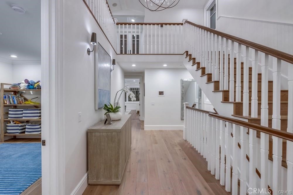 1508 E Balboa Boulevard