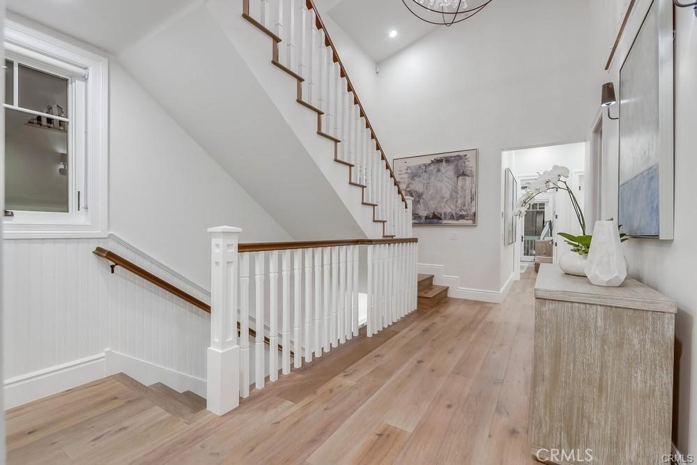 1508 E Balboa Boulevard