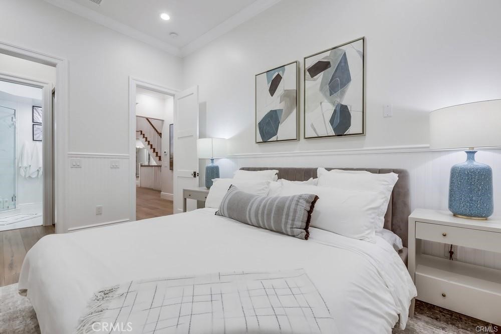 1508 E Balboa Boulevard