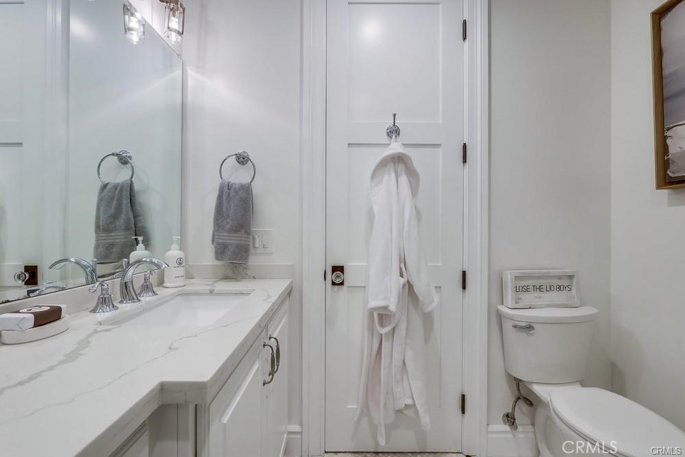 1508 E Balboa Boulevard