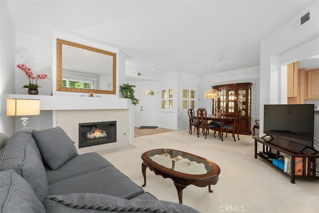 2303 Paseo Circulo